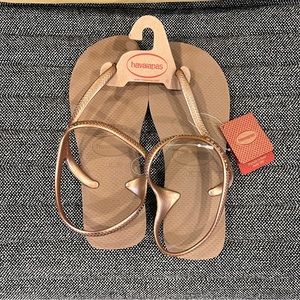 NWT Havaianas Flash Urban Sandals- Size 8